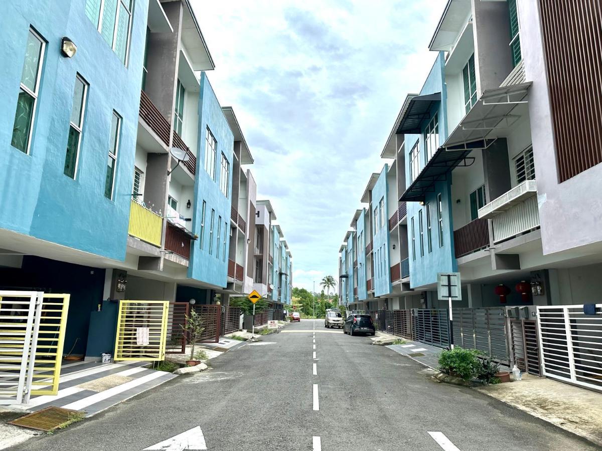 Springfield 3-Storey Cheerful Townhouse #Yoyo Homestay SDK Eksteriør bilde